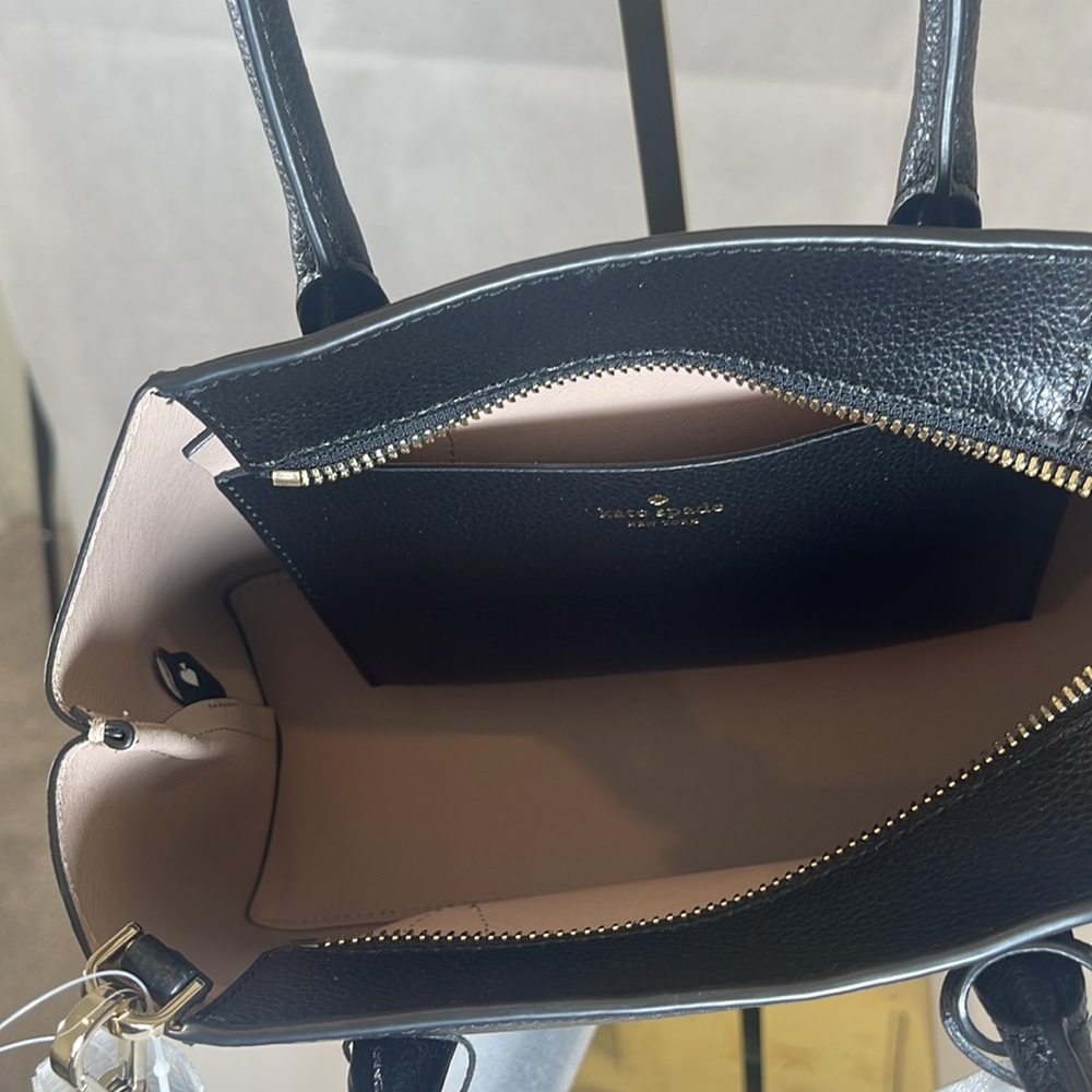 Kate spade ,NWT ,Black with Zipper close , 1 Pocket in side , shoulder Bag .tote - Picture 7 of 13